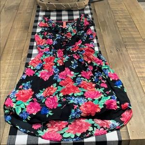 Almost new floral midi dress